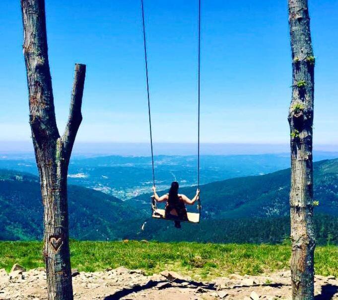 Chez Louise: onde a Serra beija o Céu Lousã Esterno foto