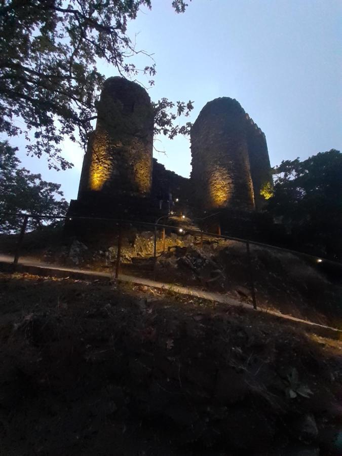 Chez Louise: onde a Serra beija o Céu Lousã Esterno foto