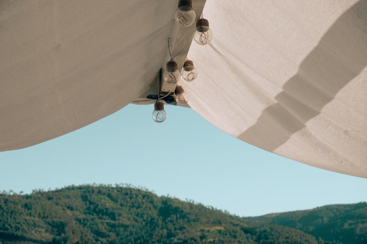Chez Louise: onde a Serra beija o Céu Lousã Esterno foto